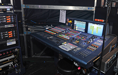 Muse monitor console photo by Steve Jennings