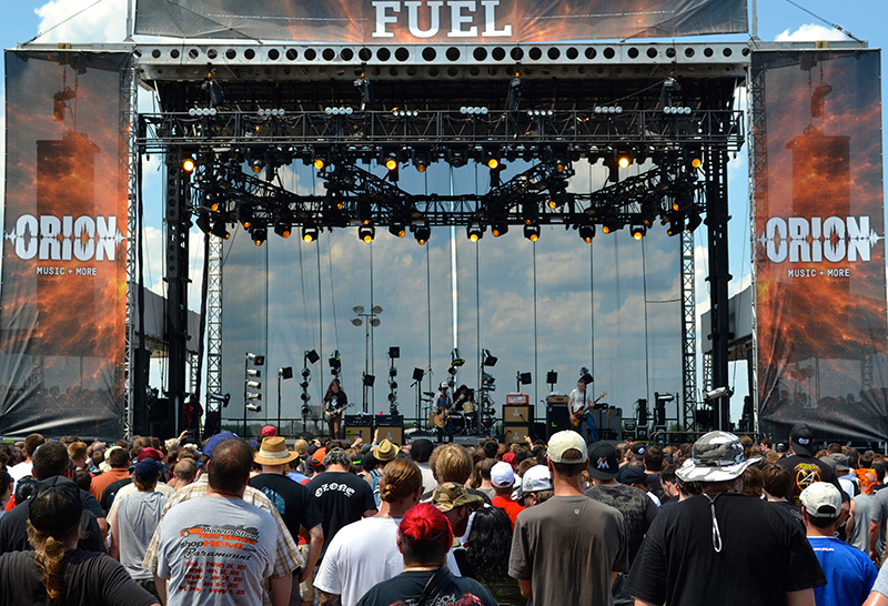 For the 2013 Orion Music + More Festival in Atlantic City (featuring Arctic Monkeys, Avenged Sevenfold, Metallica and more than 20 other bands) MSI brought out a rig featuring the then-new JBL VTX V25 line array elements.