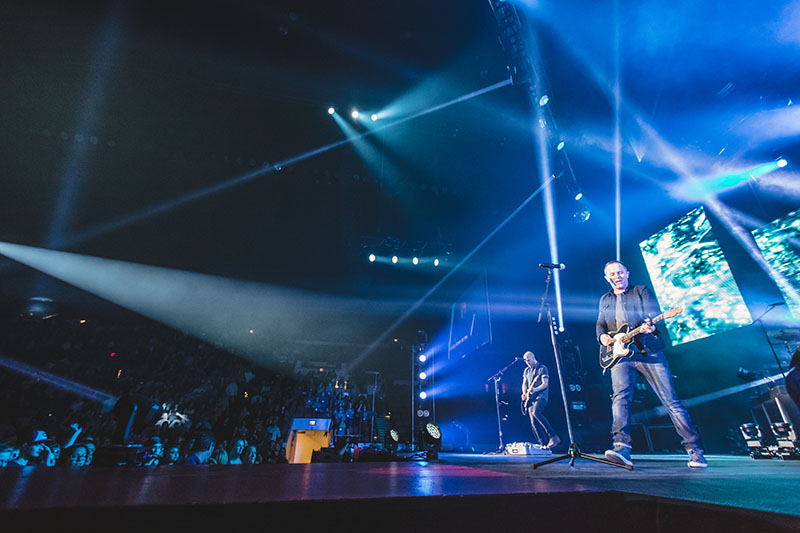 Chris Tomlin tour photo by Sara Bill