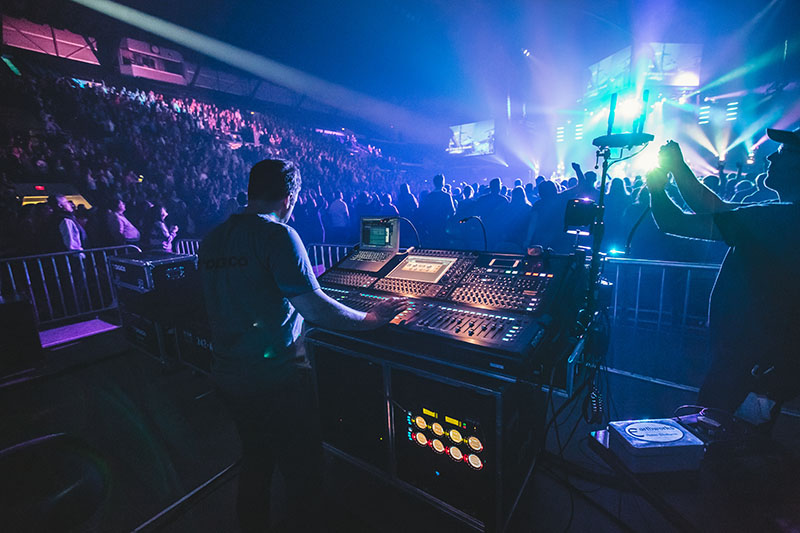 The view from FOH, with Jeff Sandstrom mixing on a DiGiCo SD10. Photo by Sara Bill.