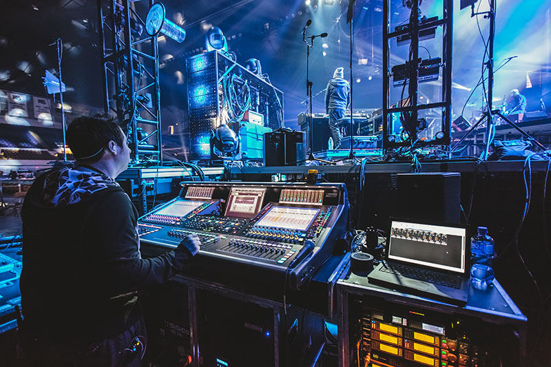 Kyle McMahon on the DiGiCo SD5 in monitorworld. Photo by Sara Bill