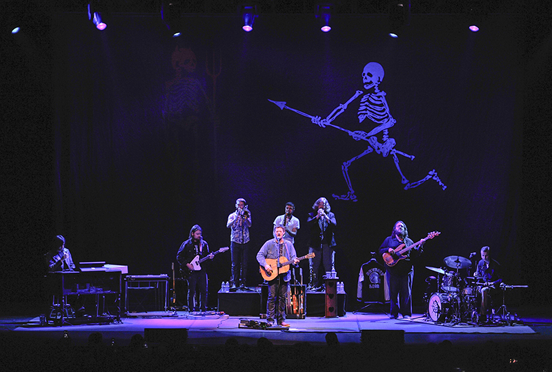 Sturgill Simpson tour photo by Steve Jennings