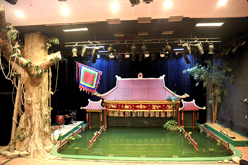 Hanoi’s Vietnam National Puppetry Theatre now features an all-Harman P.A. system.