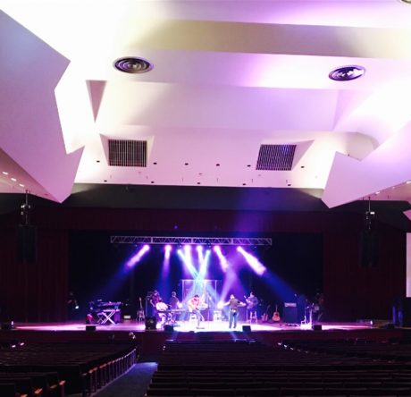 Andres Cepeda performed at the Colden Auditorium on Sept. 16, 2017.