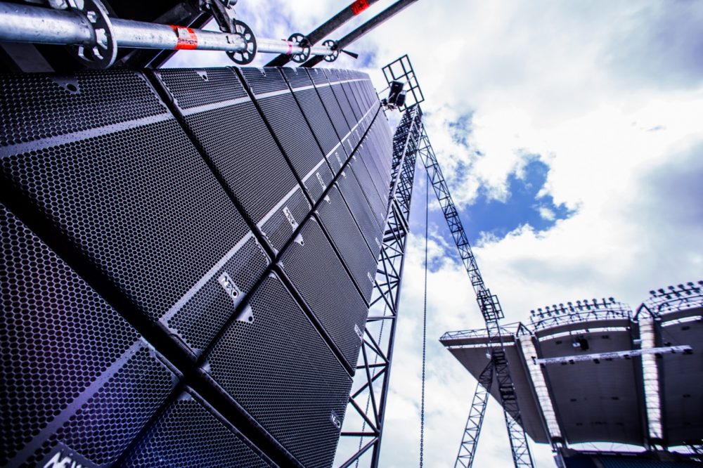 In the hands of Sound Design Ireland, the STM Series modular line array has scored a high-profile success for the Festival of Families event in Dublin, addressed by the Pope himself.