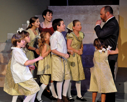 Houston Family Arts Center uses Countryman mics
