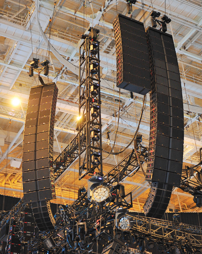 The all L-Acoustics stage right speakers consist of a side hang comprised of 14 K1s and six KARA underhangs, and the main hang of 12 K1-SB subwoofers, 14 K1s and six KARA underhangs.