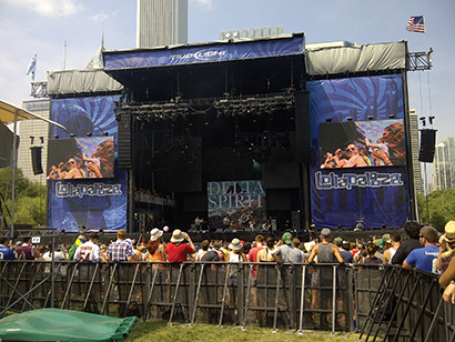The Bud Light Stage at Lollapalooza 2012 used Meyer MILO gear from Thunder Audio