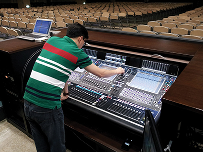 DiGiCo SD7 at Global Mission (Jiguchon) Church in Budang, South Korea