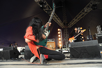 Live artists (including Bo Ningen, pictured) are using Flare products to rock crowds with clear sound