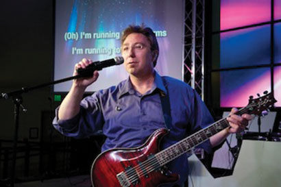 Mike Ross at The Pointe Church, Fort Wayne, IN with Line 6 gear