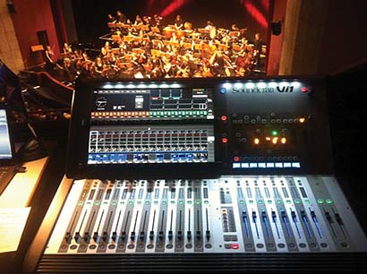 Maurice Kzionska is mixing on a Soundcraft Vi1