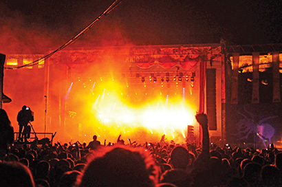 Studio Berar provided JBL VerTec powered line arrays and Soundcraft Vi6 digital audio consoles for the Warriors Dance Festival in Belgrade.