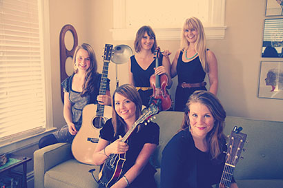 Della Mae is touring with DPA microphones