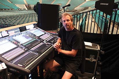 Ian Newton mixed monitors for Streisand and guest artists. Photo by Diane Gershuny