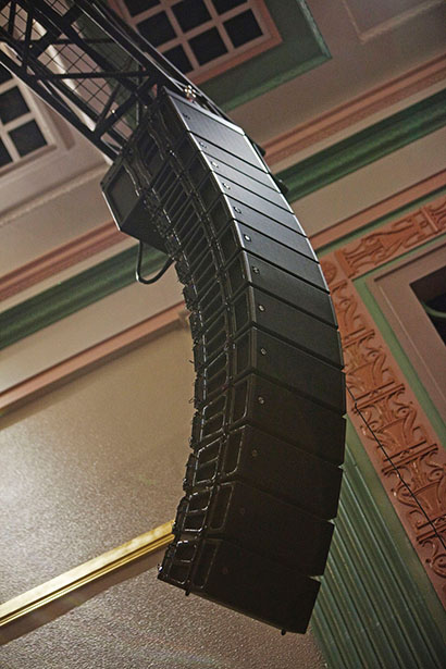 Stage Electrics recent installed Halo Compact speakers at the 750-seat Great Hall within the Queen’s Building/People’s Palace.