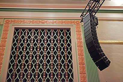 Stage Electrics recent installed Halo Compact speakers at the 750-seat Great Hall within the Queen’s Building/People’s Palace.