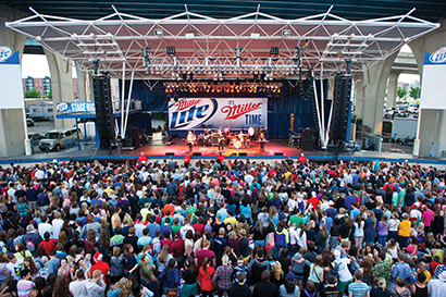 Clearwing Provides Outline GTO System for Summerfest’s Miller Lite Oasis Stage