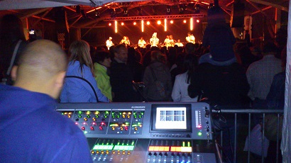 A&H's iLive was used to mix the audio system for Farafina, at the Festival des 5 Continents.