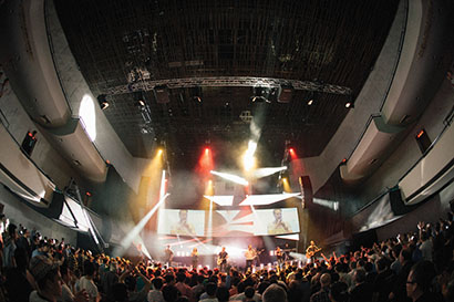 Planetshakers in Melbourne, Australia installed d&b audiotechnik speakers and subwoofers.