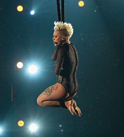 P!NK performs at the 56th annual GRAMMY Awards, singing through a customized Sennheiser headset. Photo by Kevin Mazur/WireImage/Getty images)