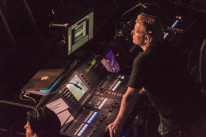 Oliver Voges Uses MultiRack SoundGrid To Run Waves Plugins with Yamaha CL5 on Casper Tour