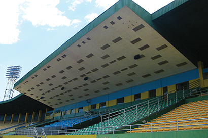 The open grandstands feature One Systems 112IMs mounted at the bottom lip playing up and out, while the roofed stands had speakers placed at approximately 10m firing down.