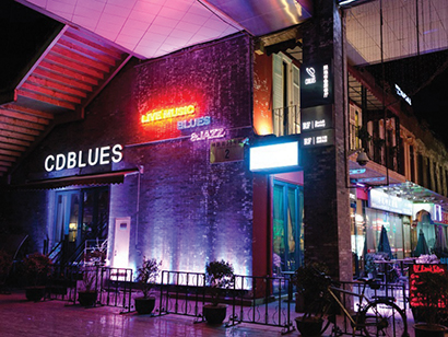 For CD Blues, a bar beneath the Ravioli Factory restaurant in Beijing’s Chaoyang district, Sennheiser China provided a K-array setup