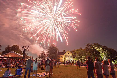 The 2014 festival finale. Photo bhy Julia Lynn courtesy Masque Sound.