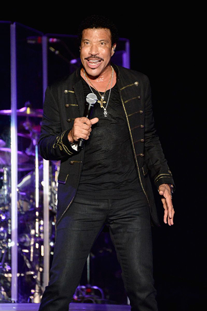 Lionel Richie performed at the main stage. Photo by Jeff Kravitz-Film Magic.