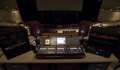 The main auditorium within the Naz Church hear seats about 2,800 people; the total size of the congregation is about  3,000. The church recently installed two Yamaha CL Series Digital Audio Consoles