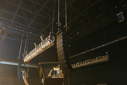 Lee Brice Concert at the University of Oregon Supported by Meyer Sound LYON System