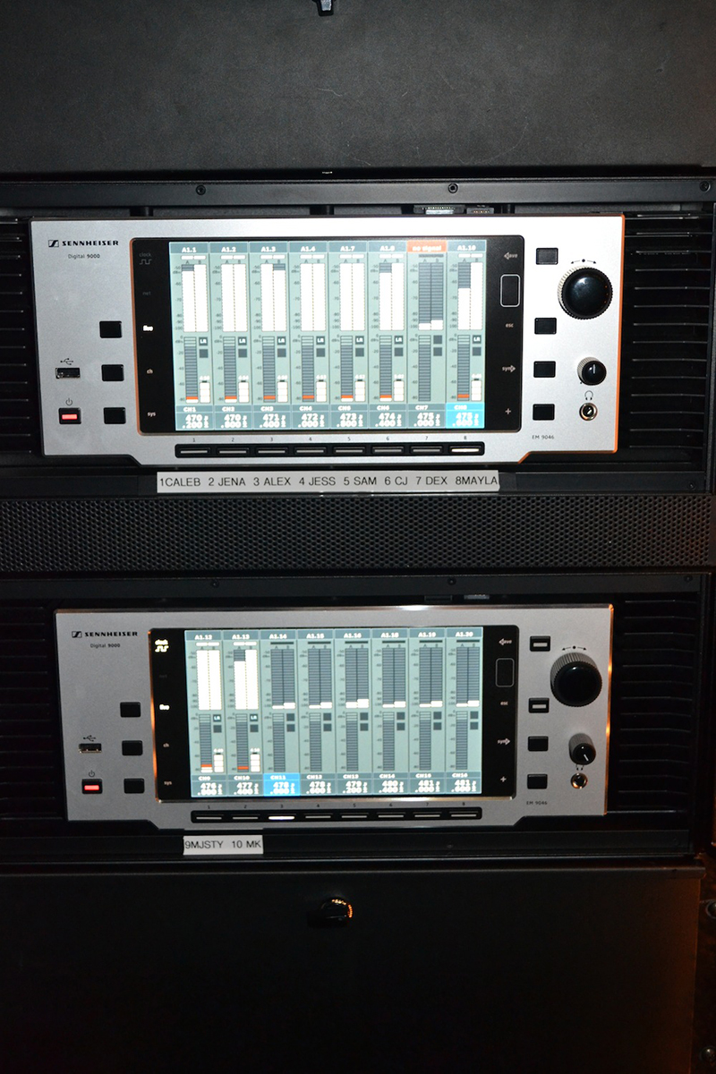 The American Idols LIVE! Tour 2014 is utilizing two Sennheiser EM 9046 eight channel rack units for the Digital 9000 system. 