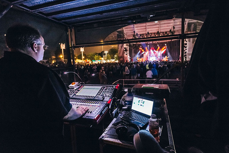 DiGiCo’s SD9 in action at Summerfest’s ULINE Warehouse. Photo by Sara Bill.