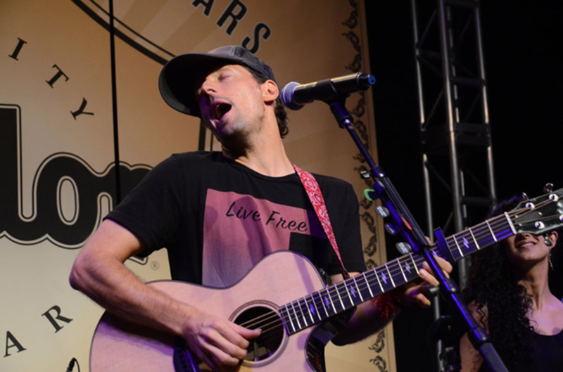 Taylor Guitars’ NAMM Stage Returns with Lectrosonics Assist. Pictured here, Jason Mraz.
