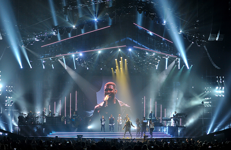 Usher 2014 UR Experience tour photo by Steve Jennings