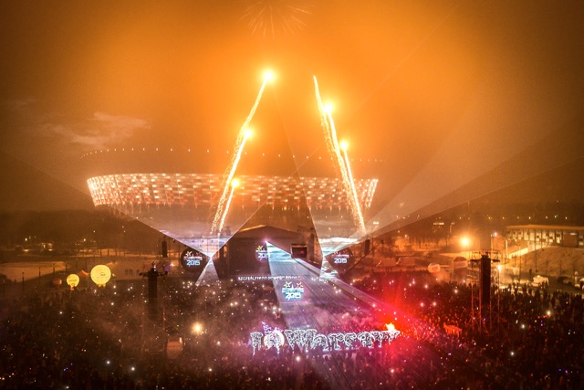 Outline, NYE at The National Stadium by Stołeczna Estrada, Gigant Sound-Letus