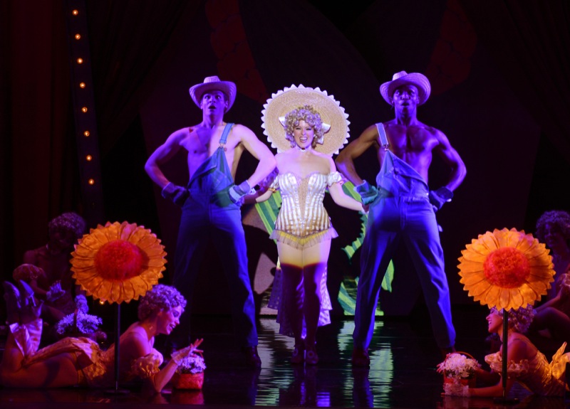 Lauren Weinberg as Miss Adelaide and the Cast of the National Tour of