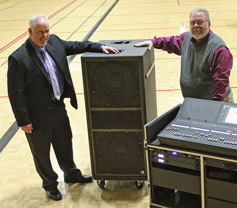 (L - R): Gary Sewell and Dennis Farley