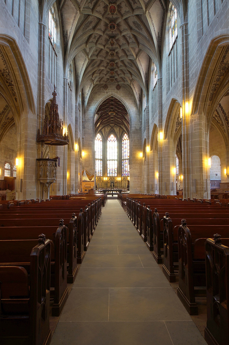 Mid-view of Berner Münster - Interior