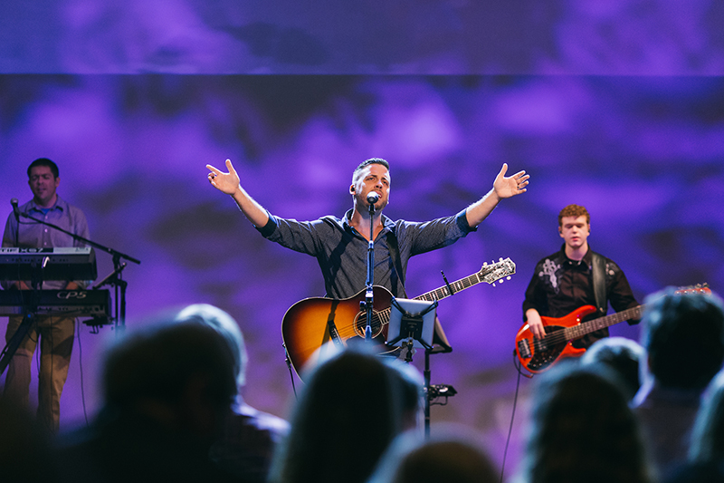 Broadmoor Baptist Church installs Martin Audio MLA Mini loudspeaker system