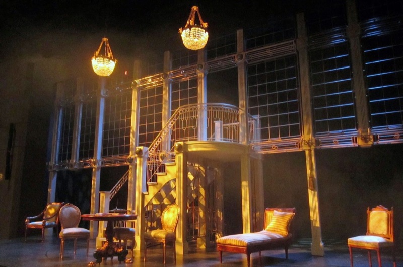 Les Liaisons Dangereuses Dramaworks Set