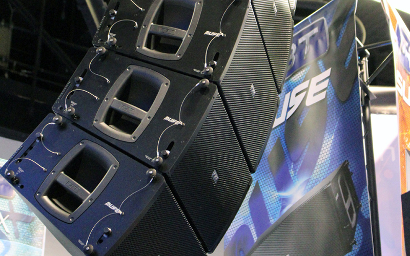 Muse 210 LA Line Array