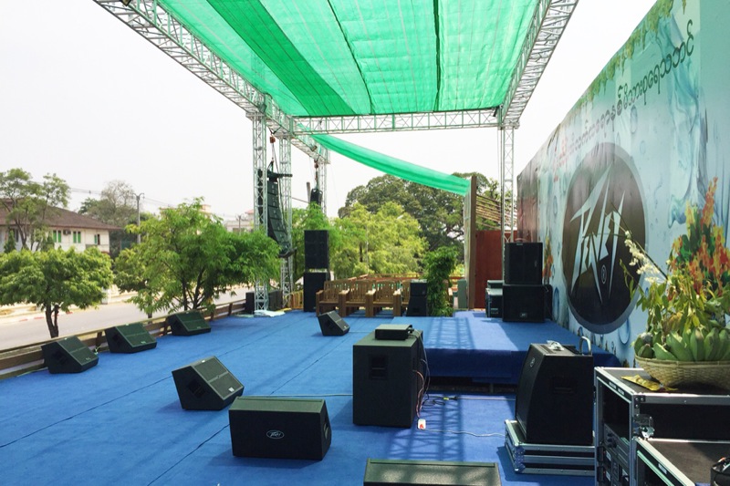 Peavey at the Mandalay Water Festival