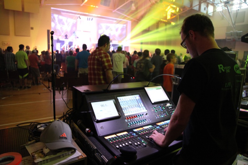 An audio engineer from Inspirmedia operates the Roland Professional A/V Division’s new M-5000 Live Mixing Console at a recent event in Denver. (c) Inspirmedia 2015.