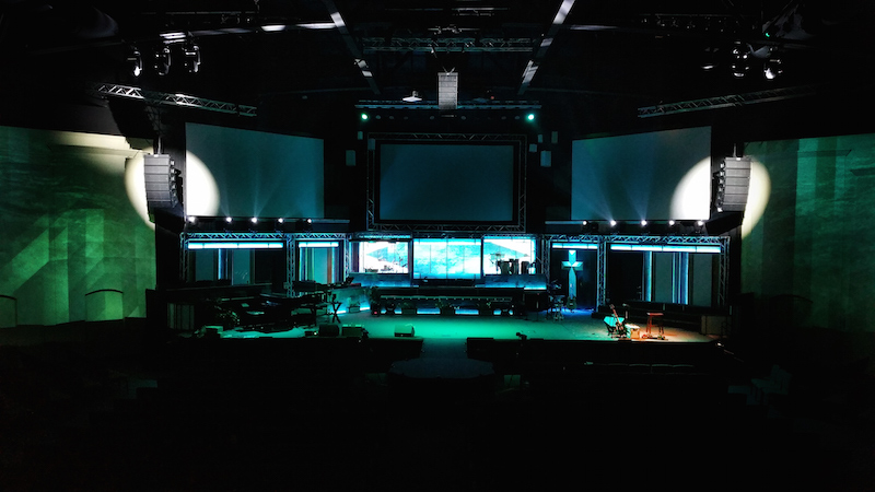 The Salinas First Presbyterian Church's main Sanctuary, with an all-VUE audiotechnik loudspeaker system upgrade.