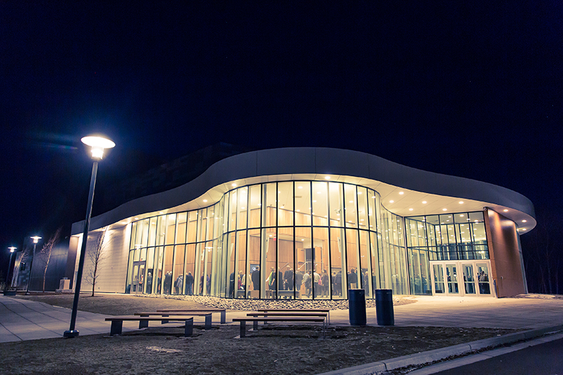 A Constellation system was specified for the venue following intensive discussions involving college representatives, Anchorage-based architects Kumin Associates, and acoustical and media systems consultant McKay Conant Hoover (MCH).