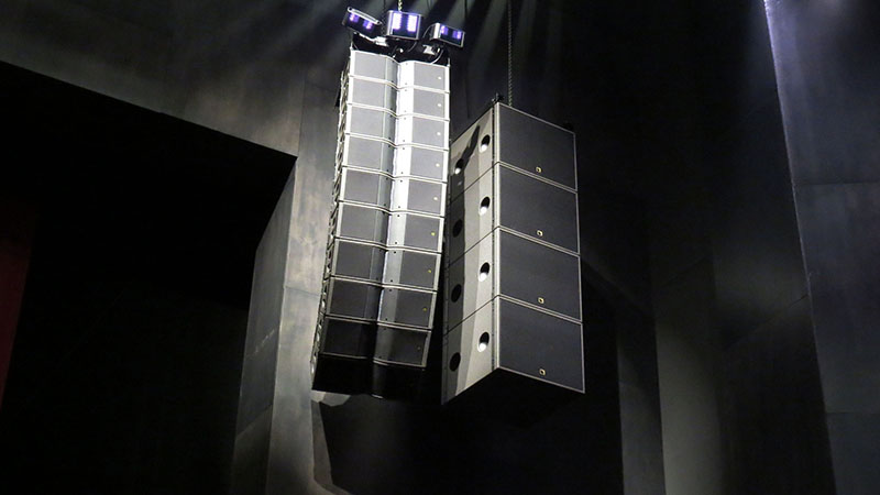Arrays of ten Kara(i) and four SB18 flank the stage