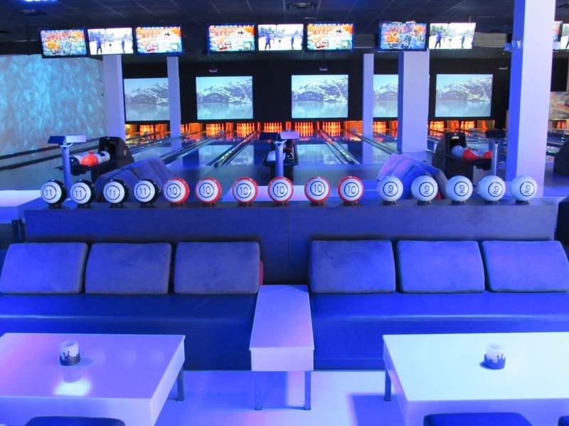 Strike 10 Bowling & Sports Lounge in Hallandale Beach, Florida, featuring fantastic sound and lighting, thanks to Guitar Center Professional and GC Pro Affiliate Program member Automated Interiors Inc.