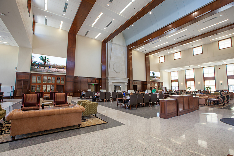 At Elon University, a steerable Meyer Sound CAL column array loudspeaker system provides clear speech and music in the Great Hall, a large common room with acoustically reflective architectural elements typically found in centuries-old European institutions.